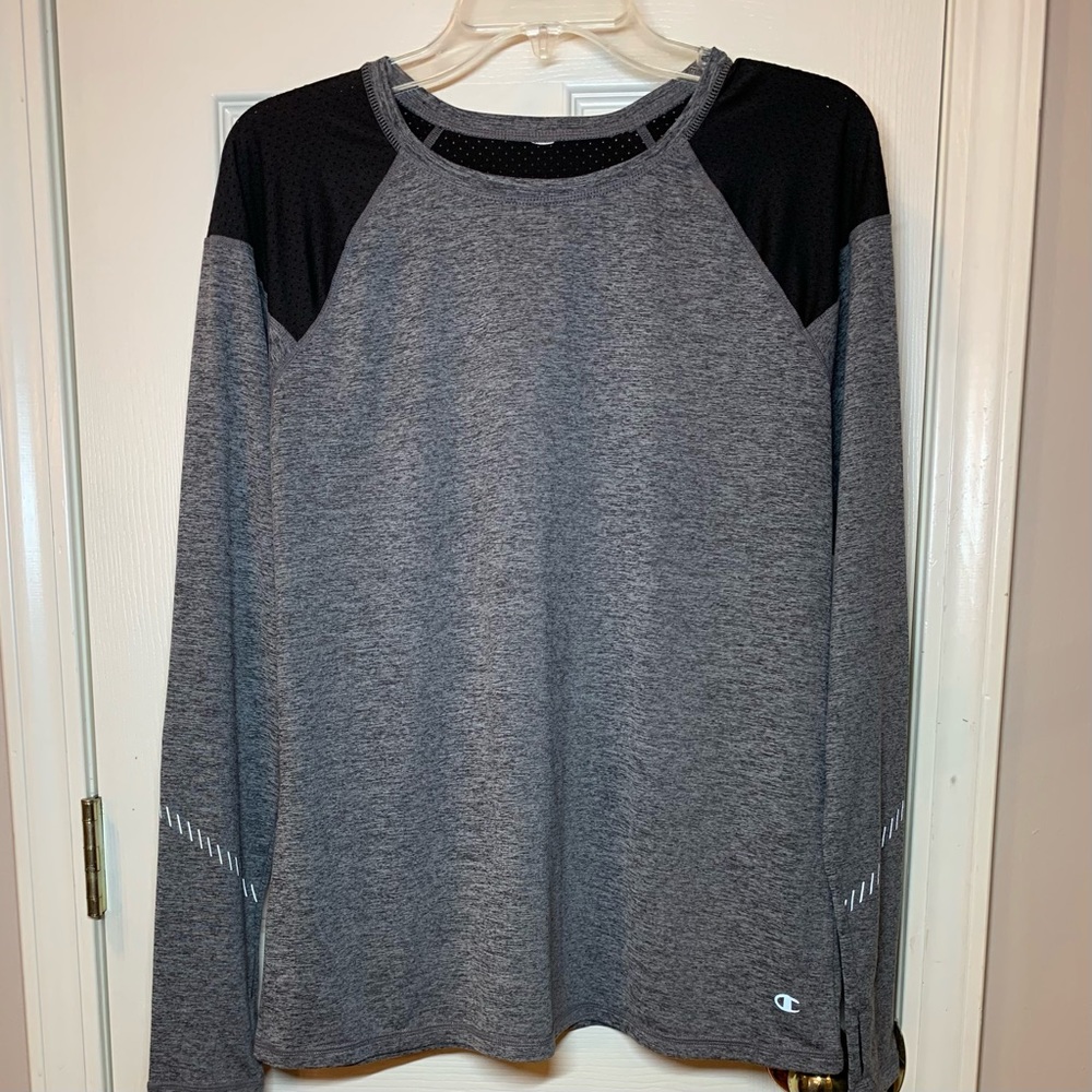 Champion Vapor Women’s XL Long Sleeved Performance Training Top, Gray/Black, EUC